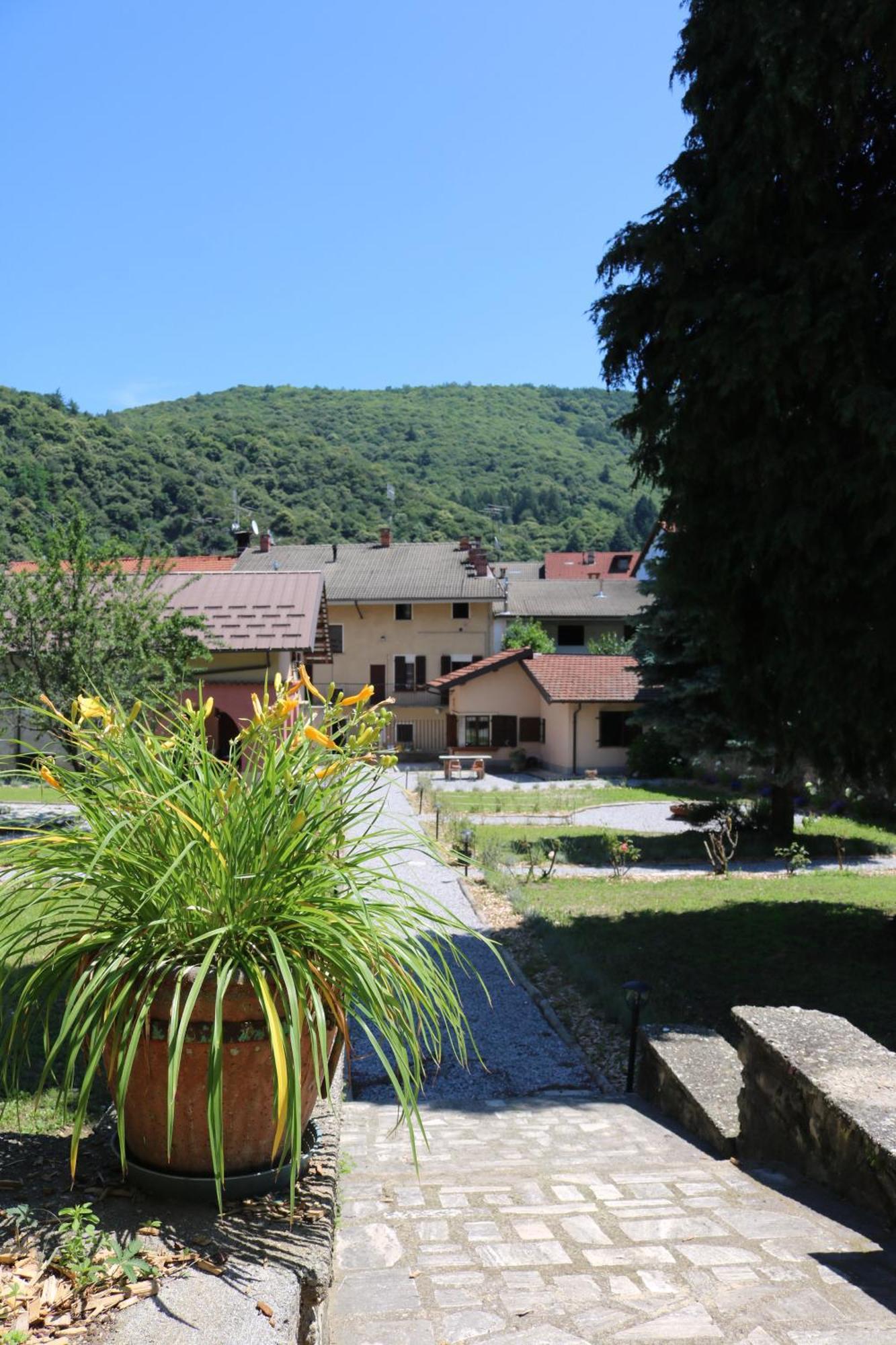 Casa Dell'Angelo Custode Hotel Chiusa di Pesio Exterior photo